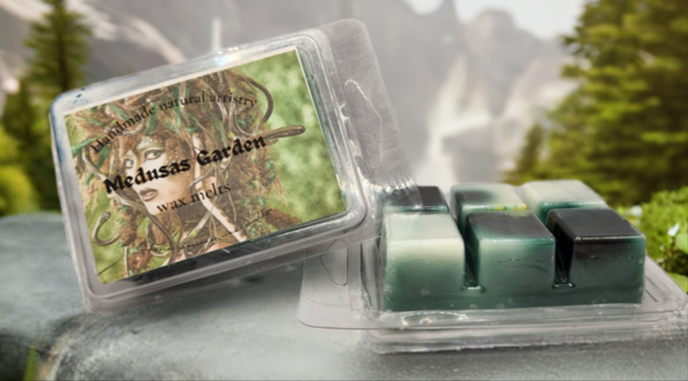 Medussas Garden Wax Melt | 2.5 oz | Earthy Redwood & Moss Scent | HNA Candle Boutique