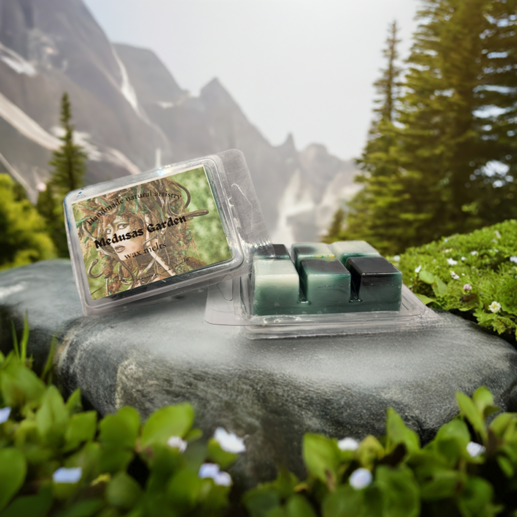 Medussas Garden Wax Melt | 2.5 oz | Earthy Redwood & Moss Scent | HNA Candle Boutique