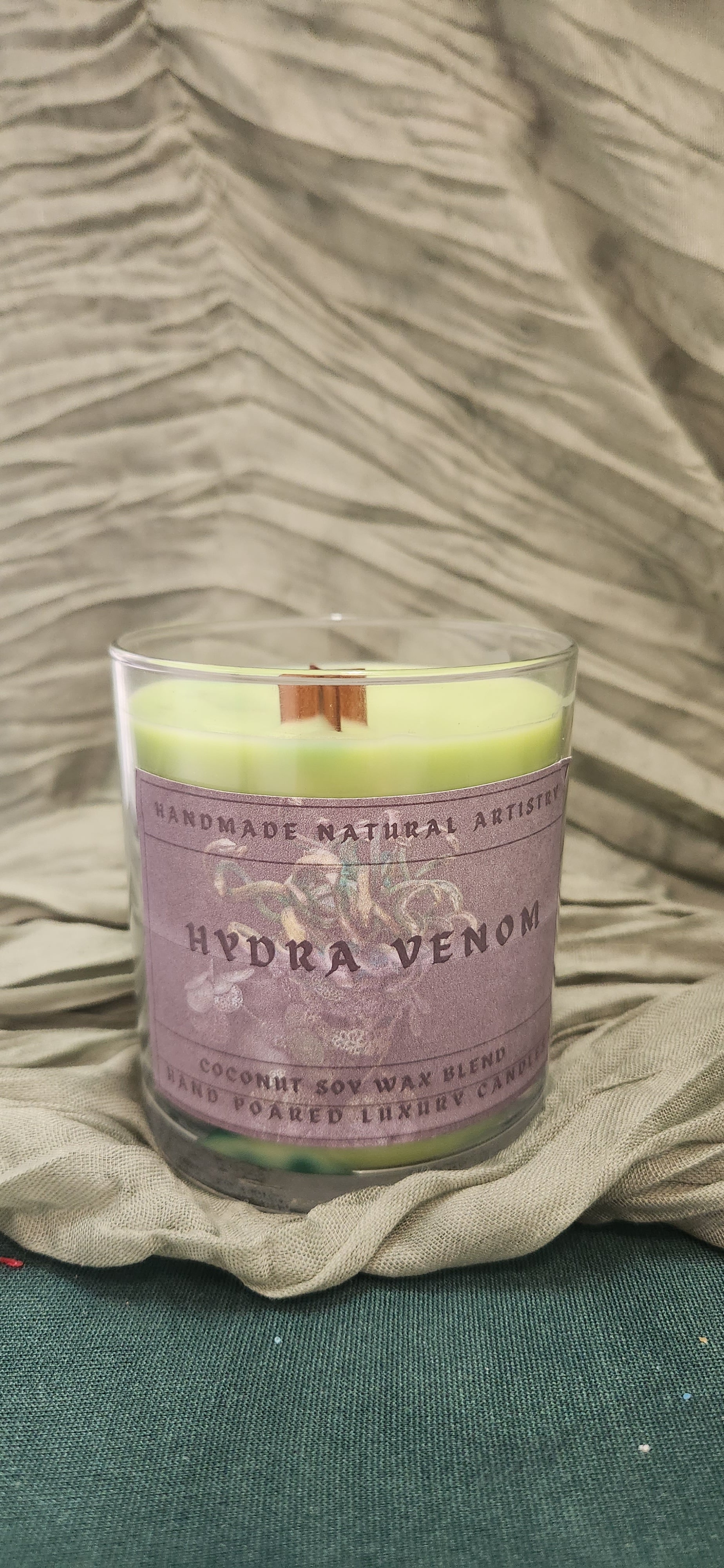 Hydra Venom Wood Wick Candle | 10 oz | Bold & Exotic Scent | HNA Candle Boutique