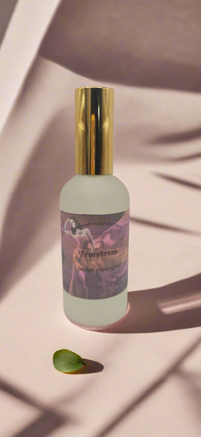Temptress Room Spray | Exotic Floral Home Fragrance | HNA Candle Boutique