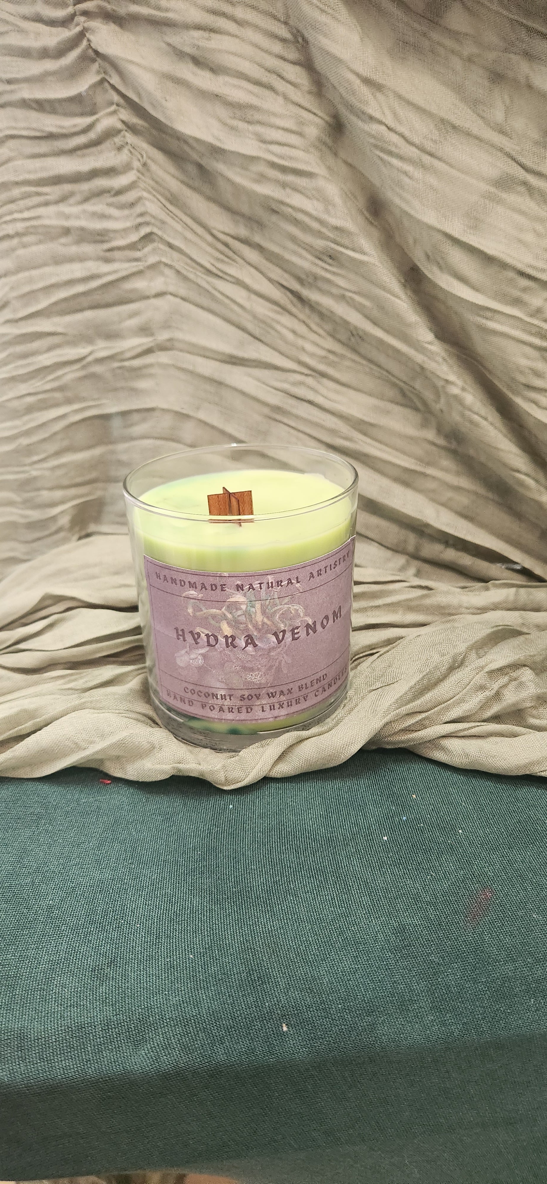Hydra Venom Wood Wick Candle | 10 oz | Bold & Exotic Scent | HNA Candle Boutique